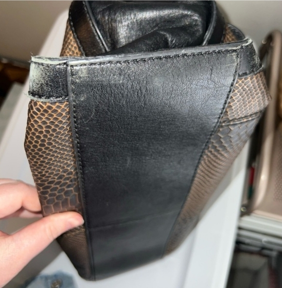 Fossil Elegant Black and Brown Shoulder Bag - Picture 10 of 12